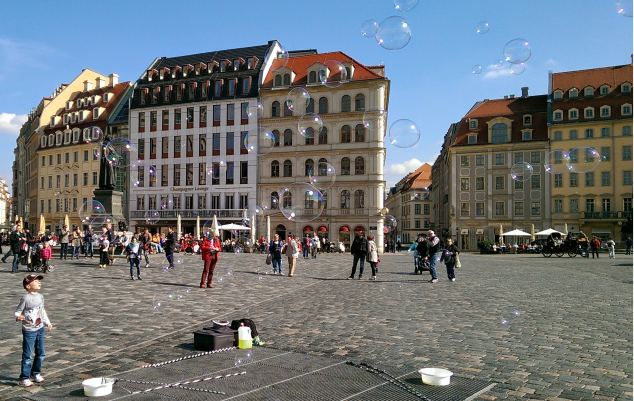 Dresden boy with bubbles